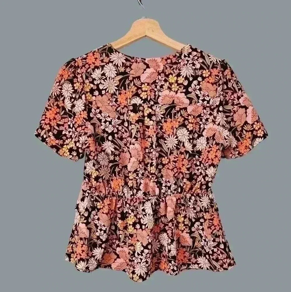 Monteau Los Angeles Floral V-Neck Top Sz Large - Picture 2 of 5